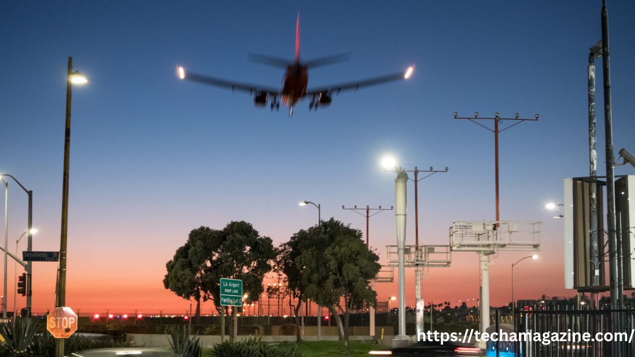 delta flight dl275 diverted lax